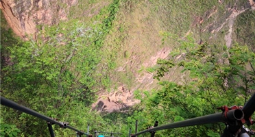 物探分院赴“悬崖村”踏勘