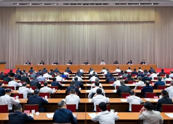 王晓晖在全省进一步深化国资国企改革工作推进会议上强调：坚定不移深化国资国企改革，为四川高质量发展和现代化建设提供有力支撑